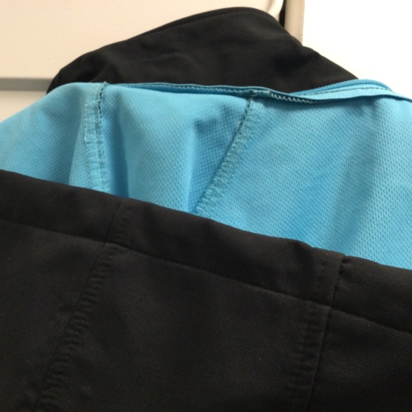Like New Ladies Alpine Tek Jacket - Picture 9 of 15